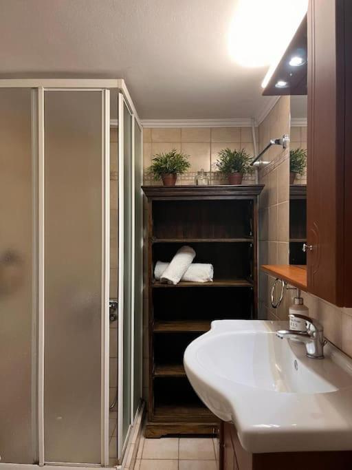 Carlito"S Apartment 1 Next To Metro Station 雅典 外观 照片